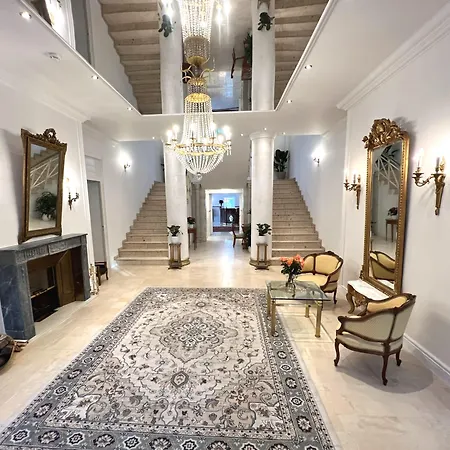 Friedrich Franz Palais-2